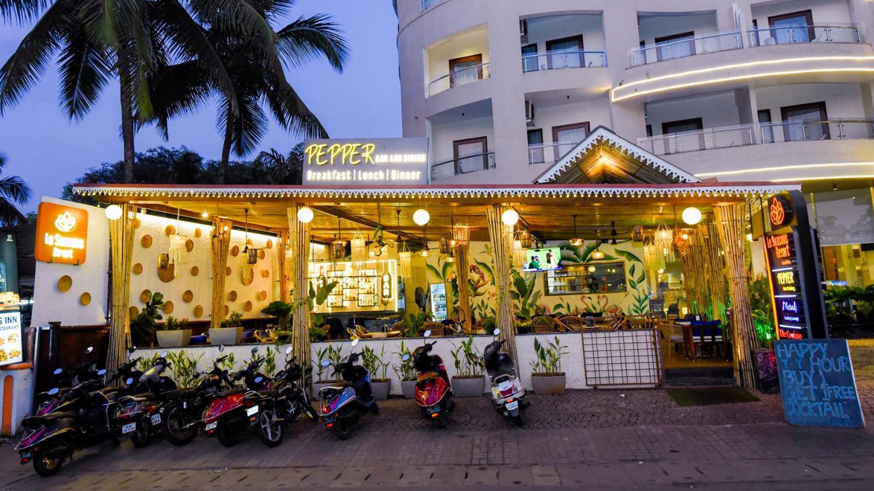 Le Seasons Resort Candolim Exterior foto